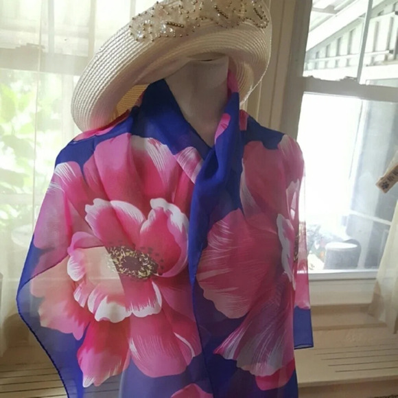 Pink Hibiscus dream scarf/ shawl NEW‎ - Picture 3 of 4